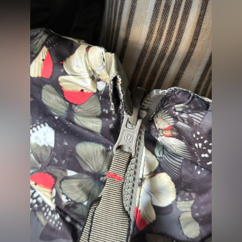 Lululemon Reversible Vest - Picture 2 of 15